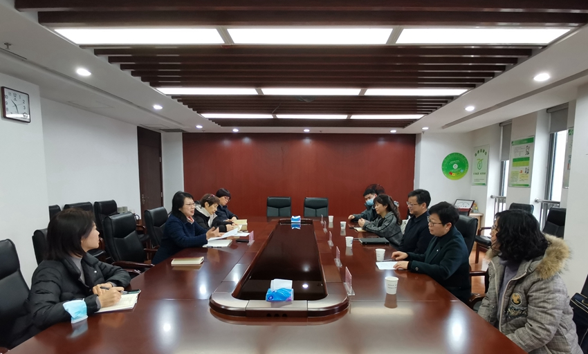 江汉区委统战部部长周先荣率队走访市委会._副本