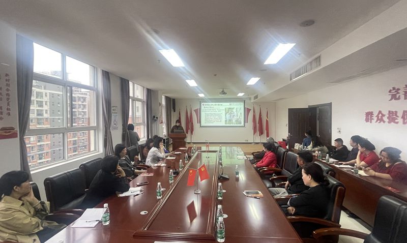 黄陂区工委开展孤独症讲座_副本