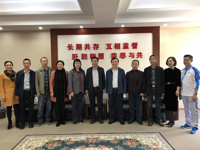 侯晓华主委下基层开展调研活动江夏 (1)_副本