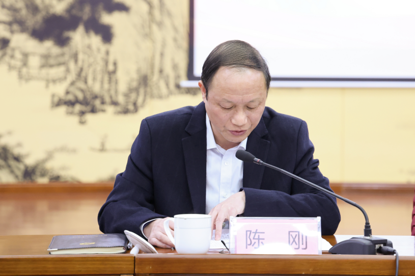 陈刚