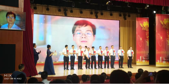 一支部医师节