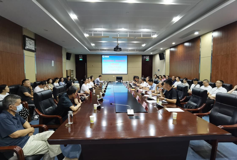 东西湖区工委主题教育推进会1_副本
