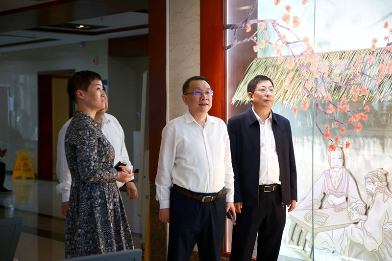 市委会参加市政协中医药传承专题调研2_副本